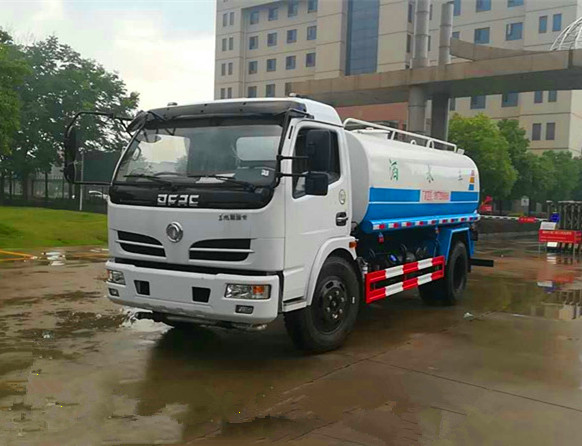 新款福瑞卡5噸灑水車-5方灑水車廠家報(bào)價(jià)-湖北程力 新款福瑞卡5噸灑水車-5方灑水車廠家報(bào)價(jià)-湖北程力