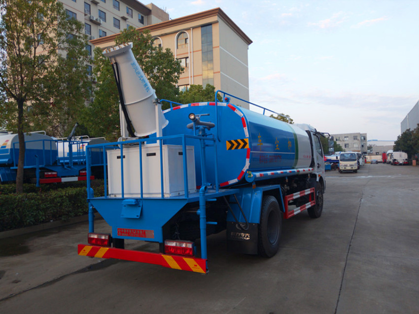 國五東風D7灑水車,8噸綠化灑水車,8噸灑水車價格 國五東風D7灑水車,8噸綠化灑水車,8噸灑水車價格