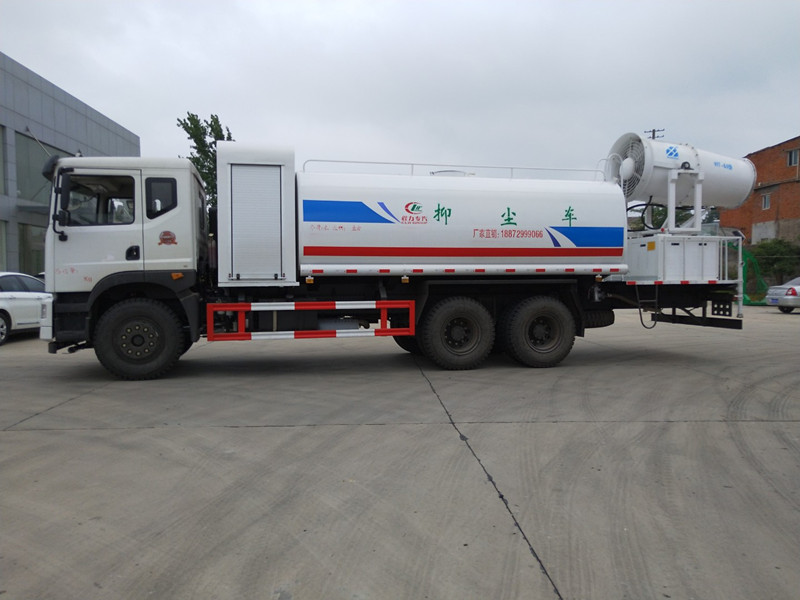 東風大型抑塵車 東風大型抑塵車