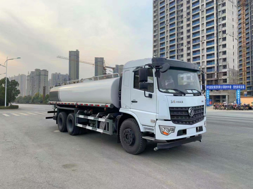 程力灑水車產(chǎn)品規(guī)格小型特性,如何提高灑水工作效率-湖北程力 程力灑水車產(chǎn)品規(guī)格小型特性,如何提高灑水工作效率-湖北程力