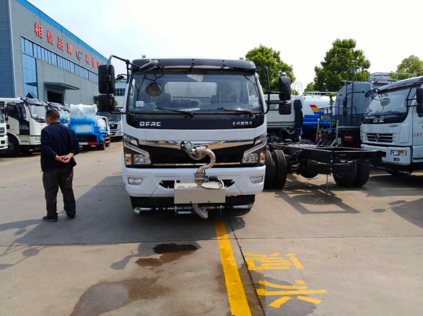 國六東風(fēng)大福瑞卡9.5噸灑水車-國六東風(fēng)大福瑞卡9.5噸灑水車價(jià)格-湖北程力 國六東風(fēng)大福瑞卡9.5噸灑水車-國六東風(fēng)大福瑞卡9.5噸灑水車價(jià)格-湖北程力