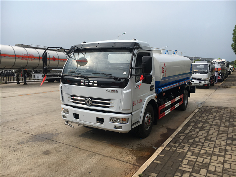 東風(fēng)多利卡8方灑水車-多利卡8方灑水車價(jià)格-程力集團(tuán) 東風(fēng)多利卡8方灑水車-多利卡8方灑水車價(jià)格-程力集團(tuán)