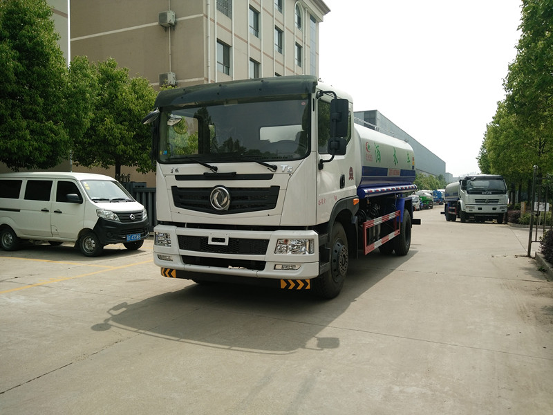 你的灑水車用途有沒有發揮到極致呢?灑水車它到底有哪些用途呢 你的灑水車用途有沒有發揮到極致呢?灑水車它到底有哪些用途呢