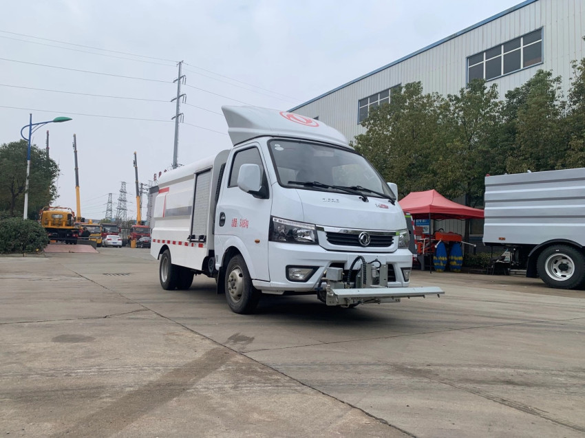 東風小型高壓清洗車-東風小型人行道灑水車 東風小型高壓清洗車-東風小型人行道灑水車