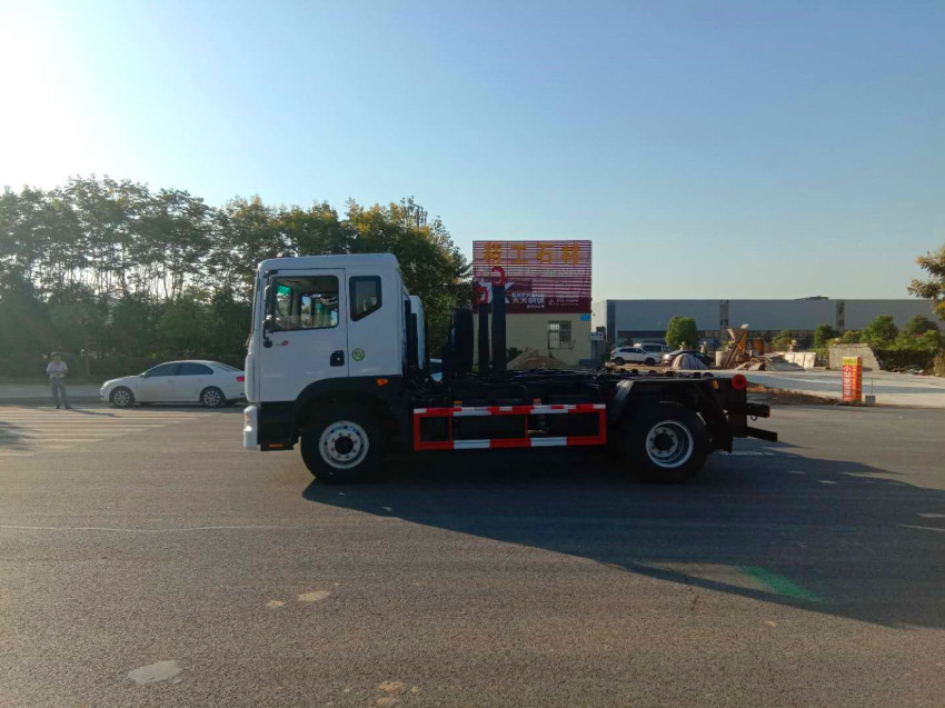 �|�L(f��ng)D9����ʽ����܇-����܇-�|�L(f��ng)D9����ʽ����܇�S��ֱ�N