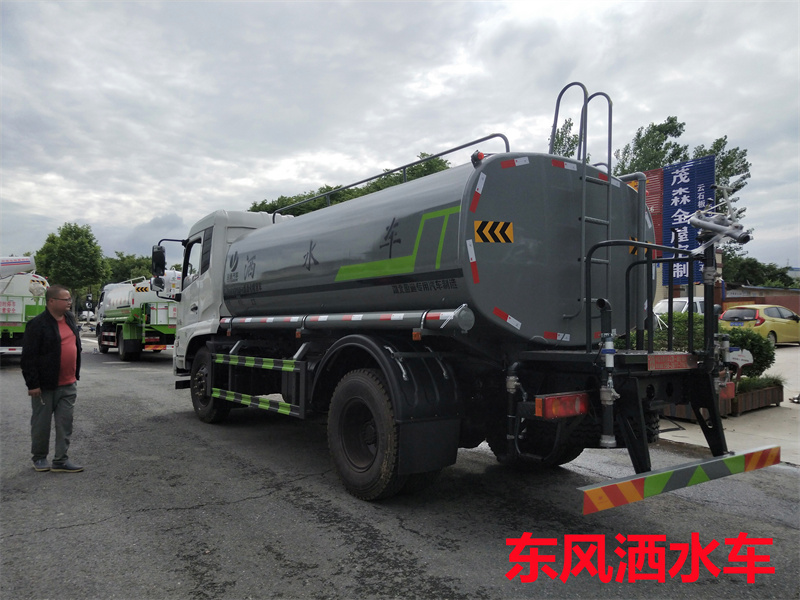 東風(fēng)天錦12噸灑水車 東風(fēng)天錦12噸灑水車