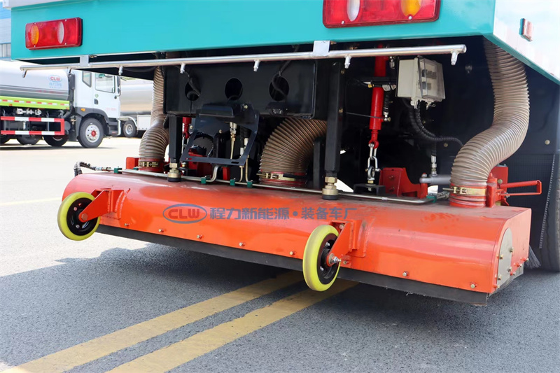 東風(fēng)天錦道路吸塵車(chē) 東風(fēng)天錦道路吸塵車(chē)