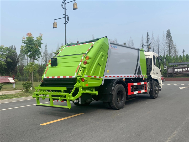 12方后裝壓縮式垃圾車