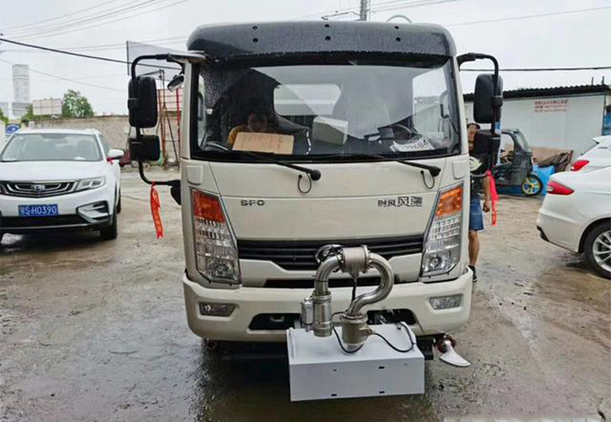 時(shí)風(fēng)7方藍(lán)牌多功能抑塵灑水車(chē)圖片